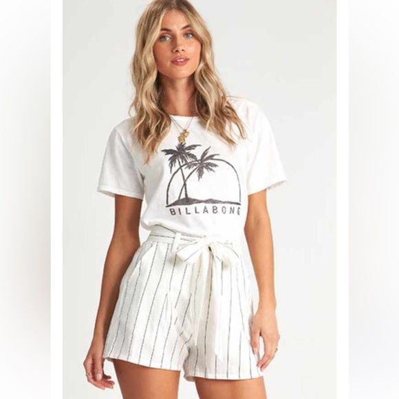 Billabong Women’s White w/Black Stripes Come‎ At Me High Waisted Short Sz L - Picture 12 of 13